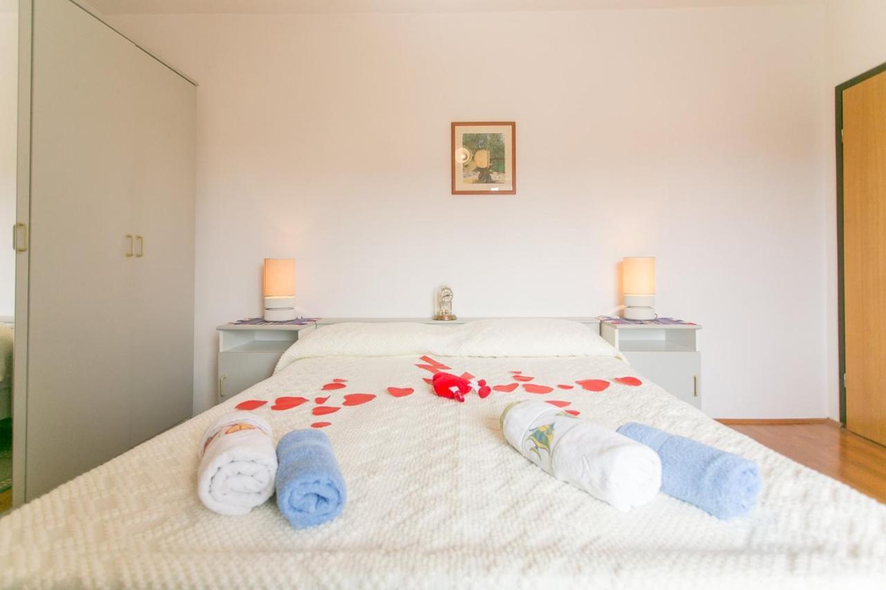 Apartment House Matosevic Porec Room photo